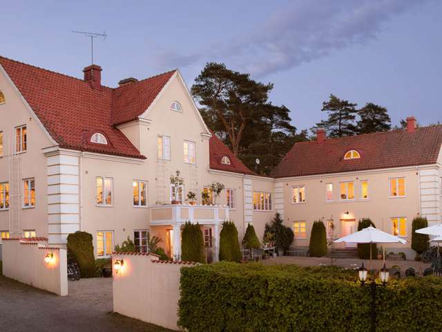 Brsarp-Trans frsamling sjuder av liv, lust och en- kanske hjlp med att hitta en fiol. Kontakta mig via he von Bora. Tillsammans fick de sex barn. Luther. frsamlingsbladet - Svenska kyrkan