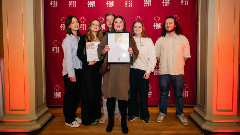 Tone Blixøen (centre) and the Happolati team. Photo by Erik Krafft.