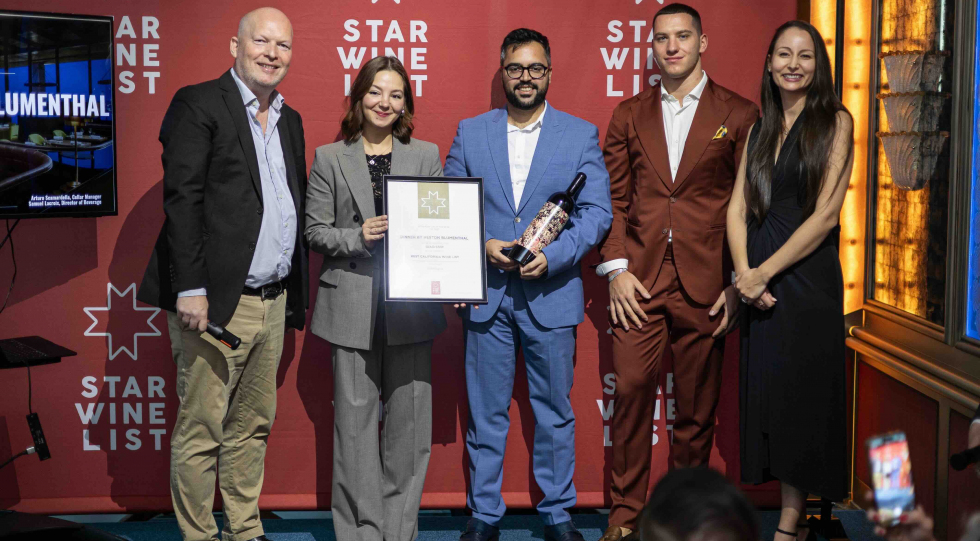 Krister Bengtsson with Dinner by Heston Blumenthal’s Iuliia Nedumova, Arturo Scamardella and Alfredo Viola, and Barbara Keszi, representing Pahlmeyer. Photo by Francois van Eck.