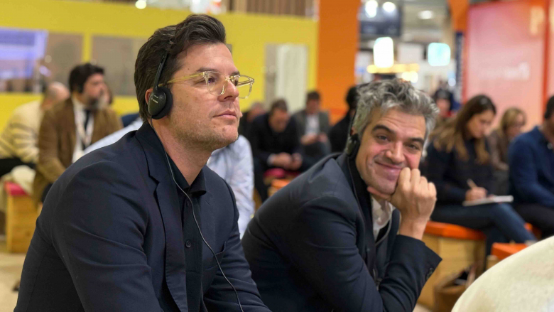 Star Wine List’s Mallorca Ambassador Gabriel Lucas Dimmock and Barcelona Ambassador Ferran Centelles watch the panel discussion at Wine Paris 2026. Photo by Star Wine List.