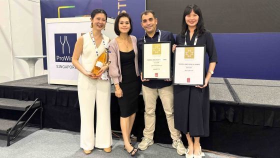 Roberto Duran MS and his team from temper. Wine Room & Lounge, Singapore, at Star Wine List of the Year Southeast Asia 2026.