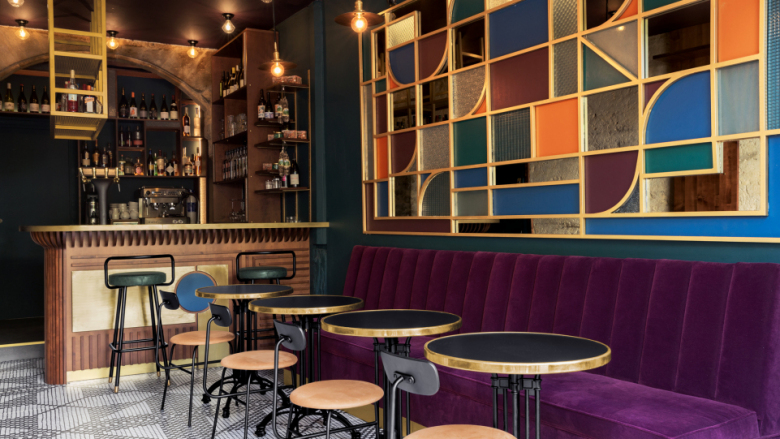 Illustre wine bar in Lyon, France.