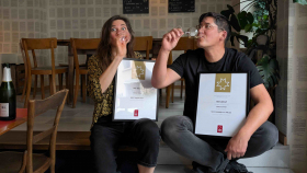 Lidia Pusterla and Kai Keong Ng of 169 West, Zurich, Switzerland with their Star Wine List of the Year Gold Star certificates.