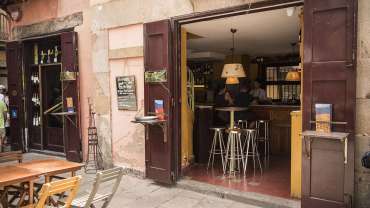 La Vinya del Senyor, a wine bar in Barcelona, Spain.