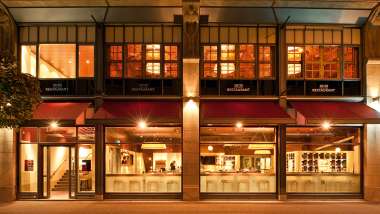 Mövenpick Weinbar, a wine bar in Zürich, Switzerland.