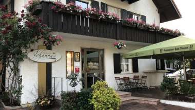 Exterior of restaurant Johannas at Hotel Neumayr, München, Germany.
