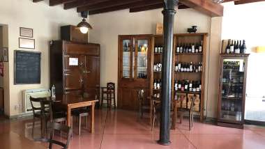 S’Estanc Vell, a restaurant and wine bar in Vilafranca de Bonany, Spain.
