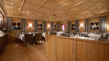 Griggeler Stuba im Burg Vital Resort, a restaurant and hotel in Lech, Austria.