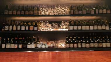 Goût de Jaune, a wine bar in Tokyo, Japan.