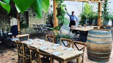 Momento, a wine bar and restaurant in Sancerre, France.