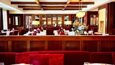 The Village Pub, a restaurant in Woodside, USA.