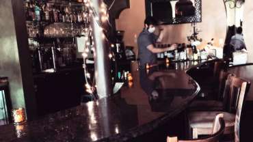 À Côté, a restaurant in Oakland, USA.