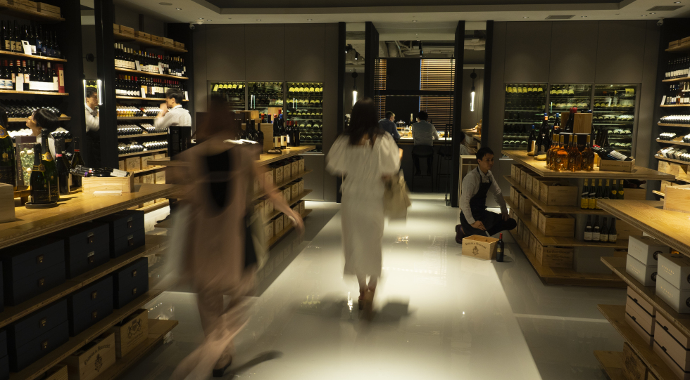 Cellar Door Aoyama, a wine bar in Tokyo, Japan.