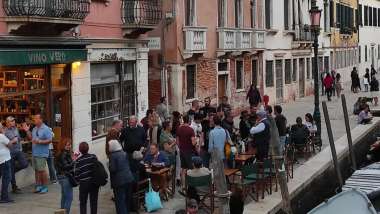 Vino Vero, a wine bar in Venice, Italy.