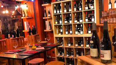 Alex Le Bienhereux, a wine bar in 3d arr, Paris, France.