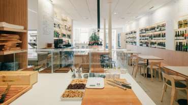 Viblioteca, a restaurant and wine bar in Barcelona, Spain.