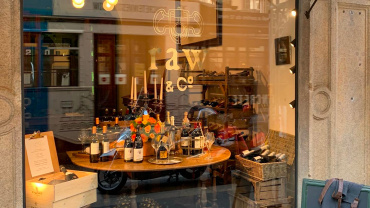 La Vinothèque RSVP, a wine bar in Milan, Italy.