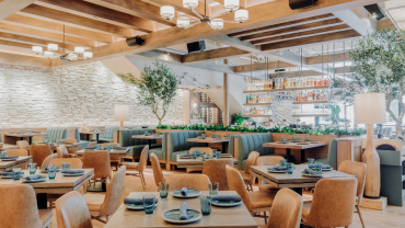 The Oakville Grill & Cellar, a restaurant in Chicago, USA.