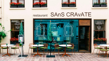 Restaurant Sans Cravate, a restaurant and wine bar in Bruges, Belgium.