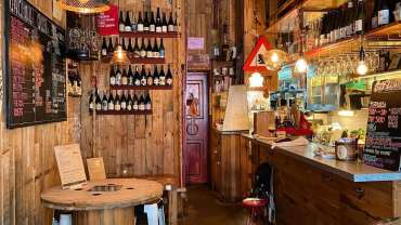 La Cabane, a wine bar in Hong Kong SAR, Greater China.