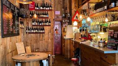 La Cabane, a wine bar in Hong Kong SAR, Greater China.