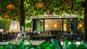 Exterior of L'auberge des Isles restaurant, Montreuil-Bellay, France.