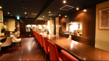 Bistro Champagne, a restaurant and wine bar in Osaka, Japan.