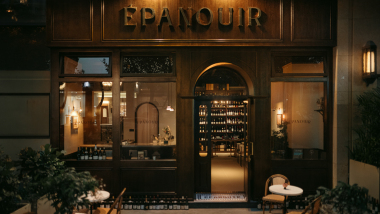 ÉPANOUIR, a wine bar in Xiamen, Greater China.