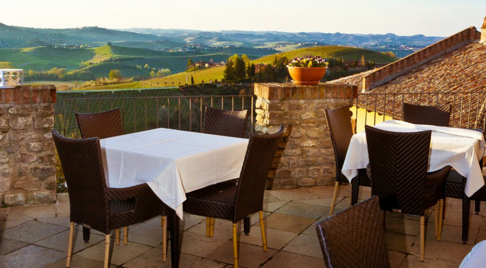 Ristorante Le Torri, a restaurant in Castiglione Falletto, Italy.