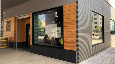 El Retrogusto es Mio, a restaurant and wine bar in Pamplona, Spain.