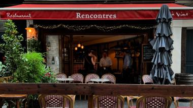 Rencontres, a restaurant and wine bar in 12th arr, Paris, France.