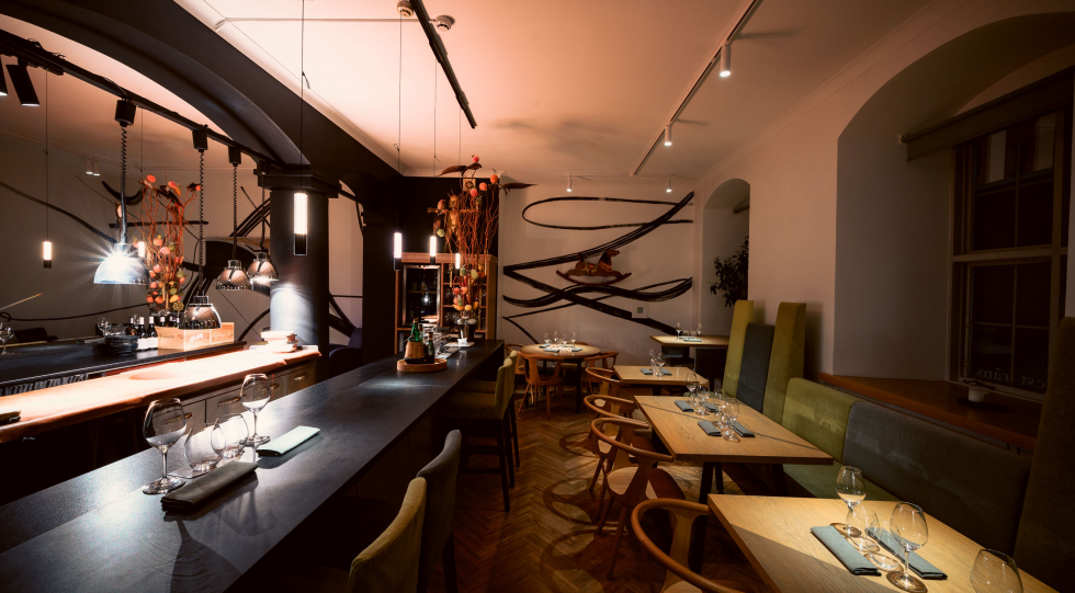 3 pavaru restorans, a restaurant in Riga, Latvia.