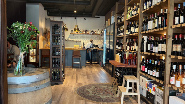 Kalba žmonės, a wine bar in Vilnius, Lithuania.