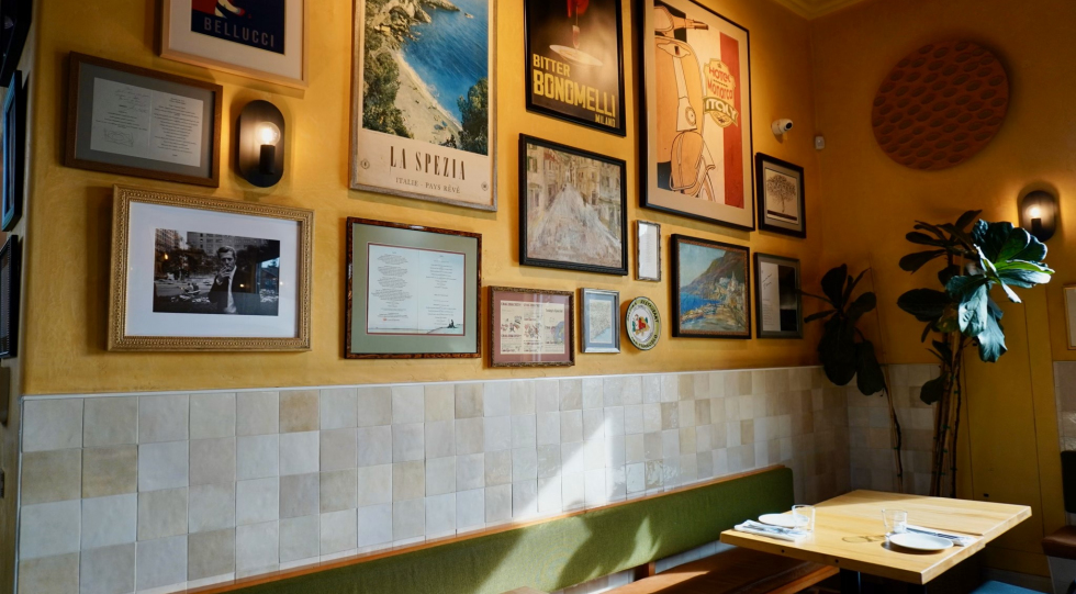 Mentone, a restaurant in Santa Cruz, USA.