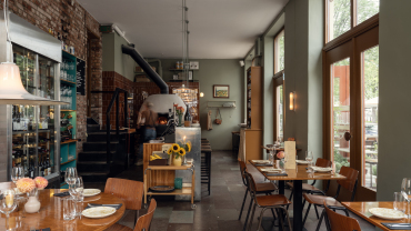 Robb, a restaurant and wine bar in Gothenburg, Sweden.