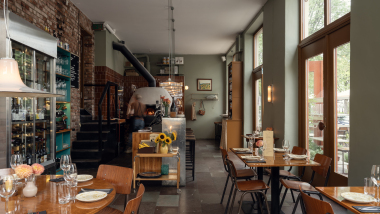 Robb, a restaurant and wine bar in Gothenburg, Sweden.