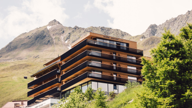 Exterior of Hotel Schöne Aussicht wine bar/restaurant/hotel, Sölden, Austria.