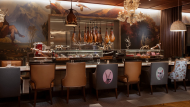 The bar at Bazaar Meat by José Andrés in Las Vegas, USA.