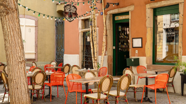 L'Un des Sens, a restaurant and wine bar in Colmar, France.