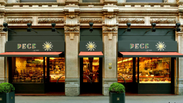 Peck, a wine bar in Milan, Italy.