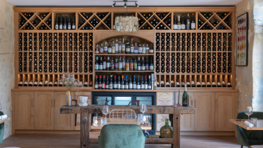 Ja'ayl, a restaurant in Fourques-sur-Garonne, France.
