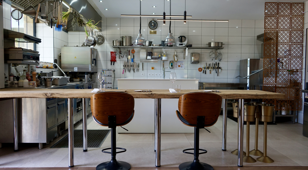 Ja'ayl, a restaurant in Fourques-sur-Garonne, France.