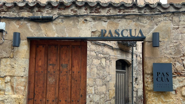 Pascua Restaurante, a restaurant in Salamanca, Spain.