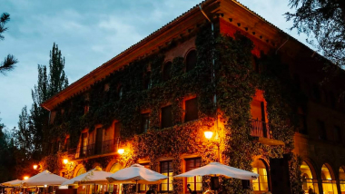Hotel Restaurante Xabier, a restaurant and hotel in Navarra, Spain.