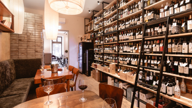 Delta Dietla, a wine bar in Kraków, Poland.