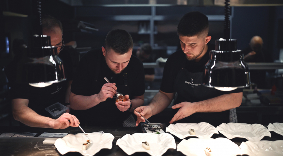 Plating dishes at Kuchnia Otwarta, Lublin, Poland.