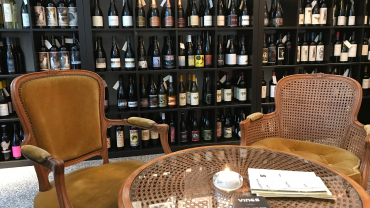 VINES by maQUINZE, a wine bar in Ostend, Belgium.