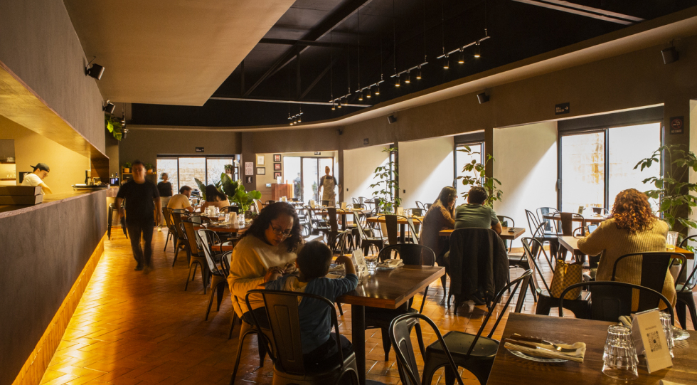 Interior of Pizzerìa Nolita, Toluca, Mexico.