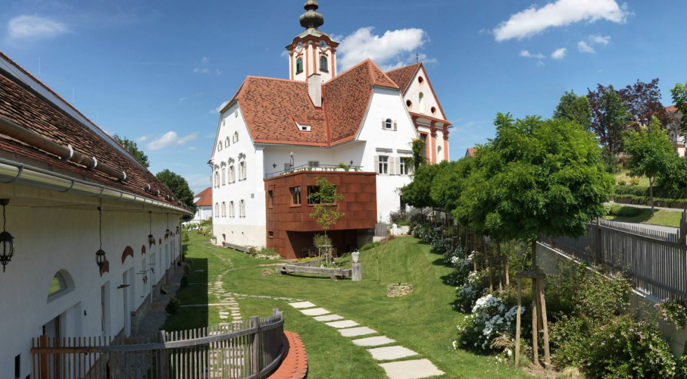 Exterior of Harald Irka am Pfarrhof, St. Andrä im Sausal, Austria.