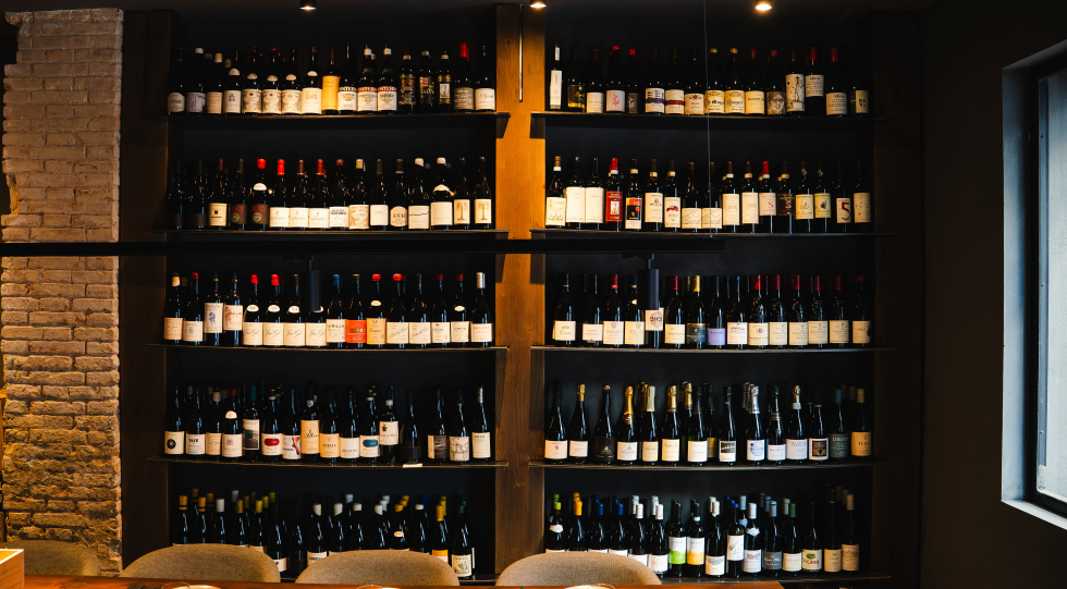 Serralunga Wine Bar, a restaurant and wine bar in Valencia, Spain.